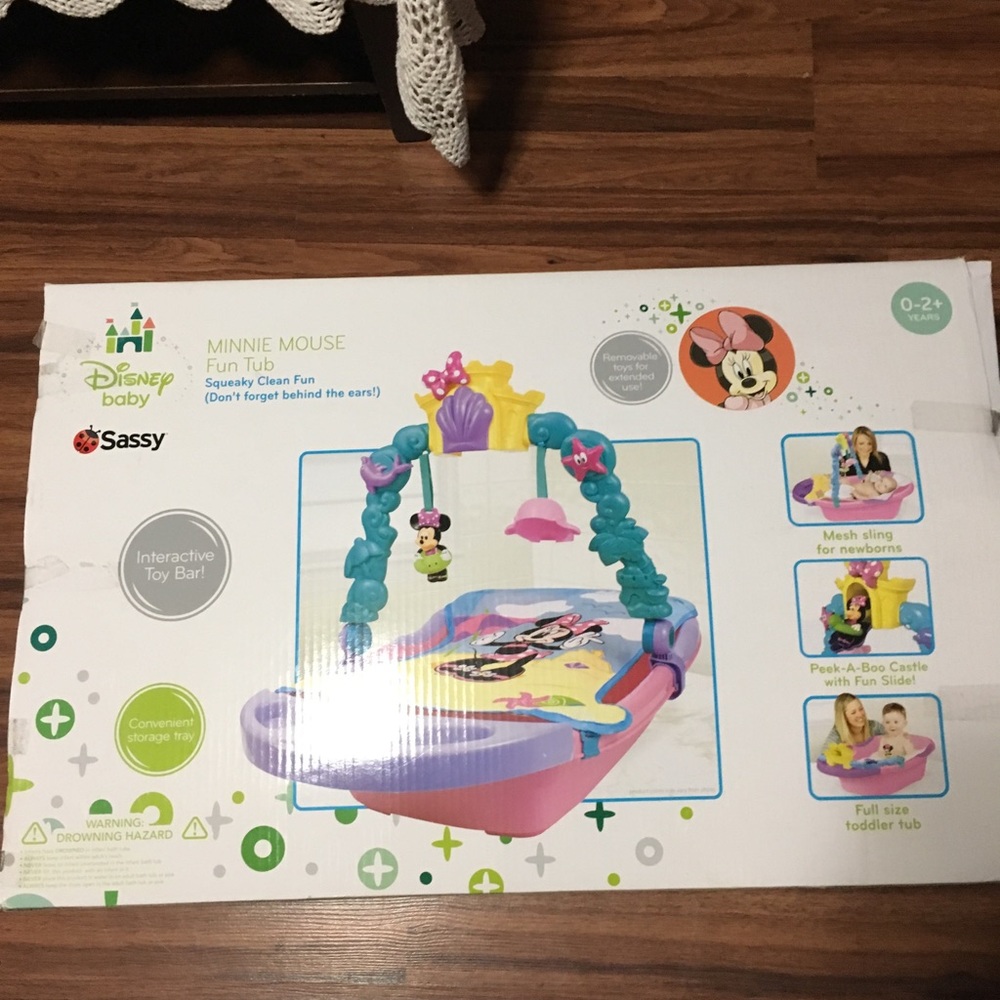 New Minnie Mouse Baby bath tub